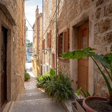 Harbourside Guesthouse Mandina - Zf Hvar Đảo Hvar Ngoại thất bức ảnh