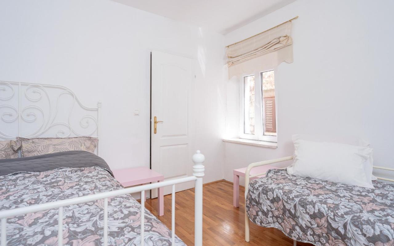 Harbourside Guesthouse Mandina - Zf Hvar Đảo Hvar Ngoại thất bức ảnh