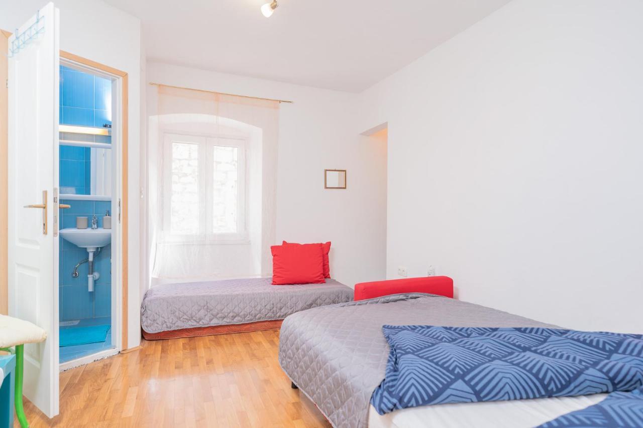Harbourside Guesthouse Mandina - Zf Hvar Đảo Hvar Ngoại thất bức ảnh