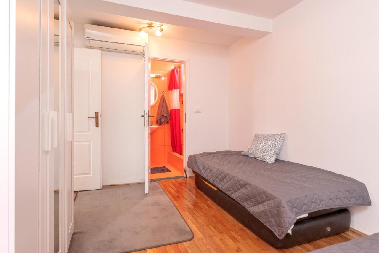 Harbourside Guesthouse Mandina - Zf Hvar Đảo Hvar Ngoại thất bức ảnh